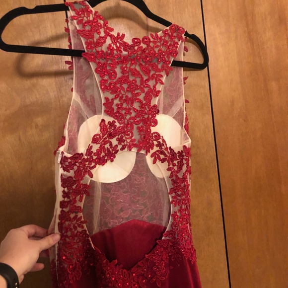 Formal Dresses. Size 8 - Picture 5 of 6